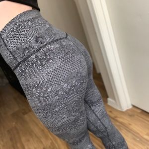 Lululemon Align Sz 6